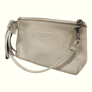 Coach Classic Zippered Wristlet Off White with Tassle